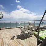 Sea View Penthouse 马马亚