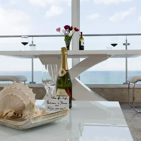Sea View Penthouse Daire