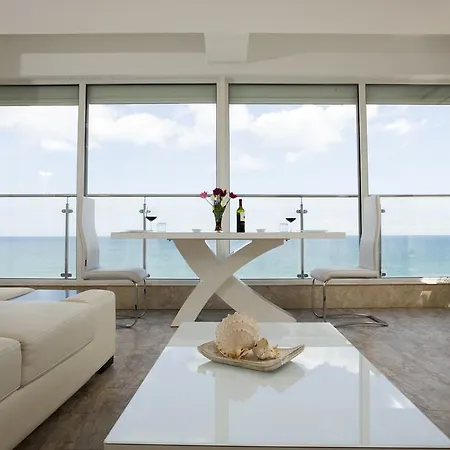 Sea View Penthouse *